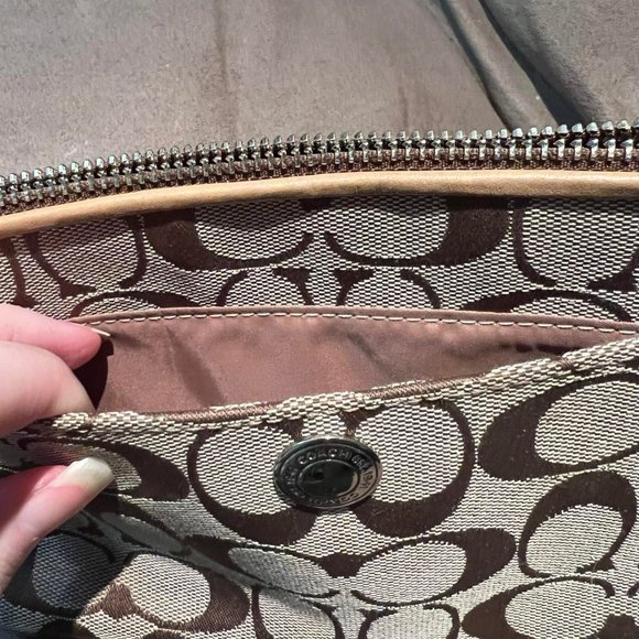 Coach Wristlet Small Purse - Picture 7 of 9